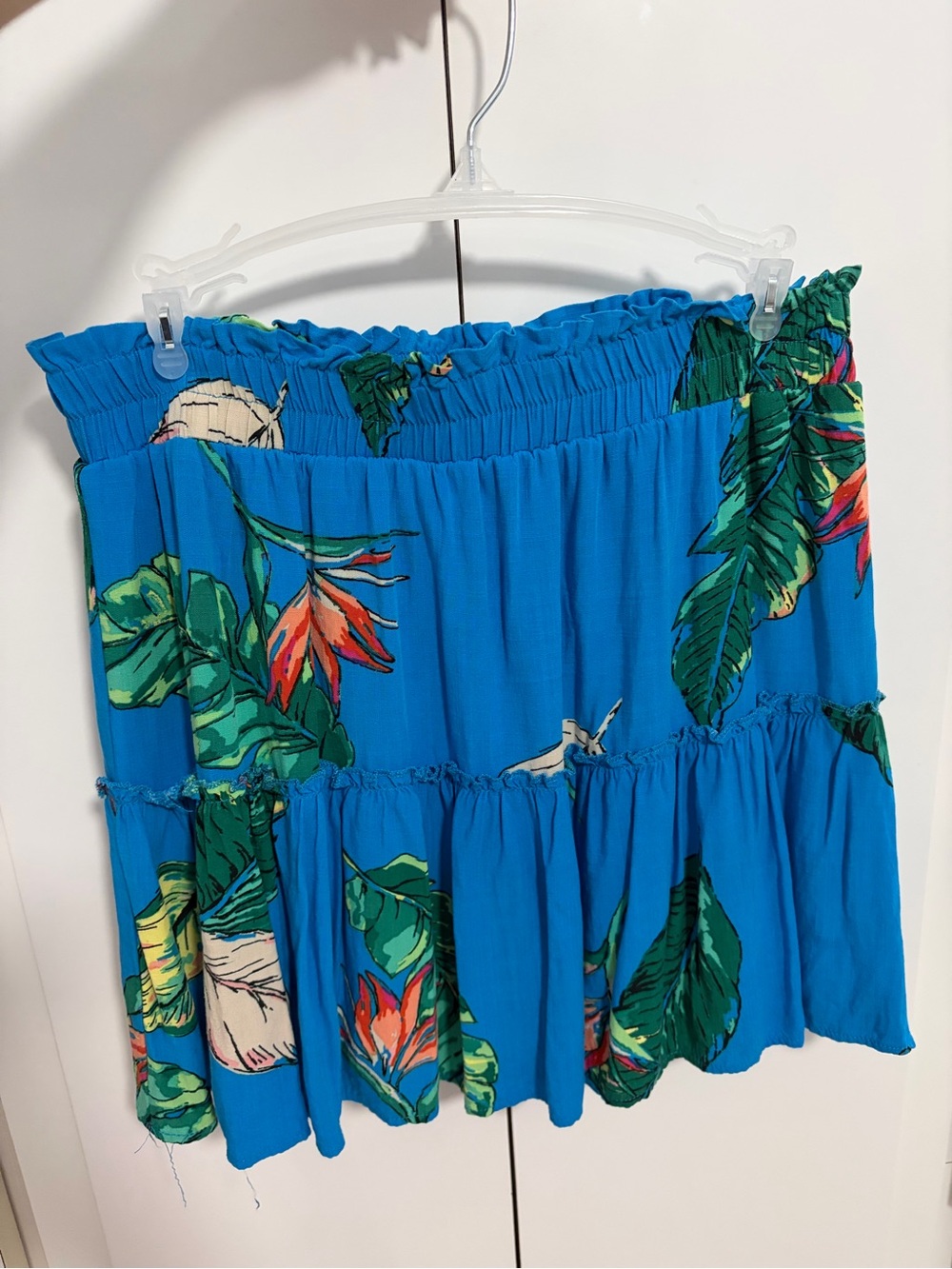 SO Turquoise Blue Tiered Skirt with Green Leaf Print